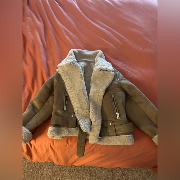 Lu Varey women’s faux shearing Moro jacket size XL. - Picture 2 of 3